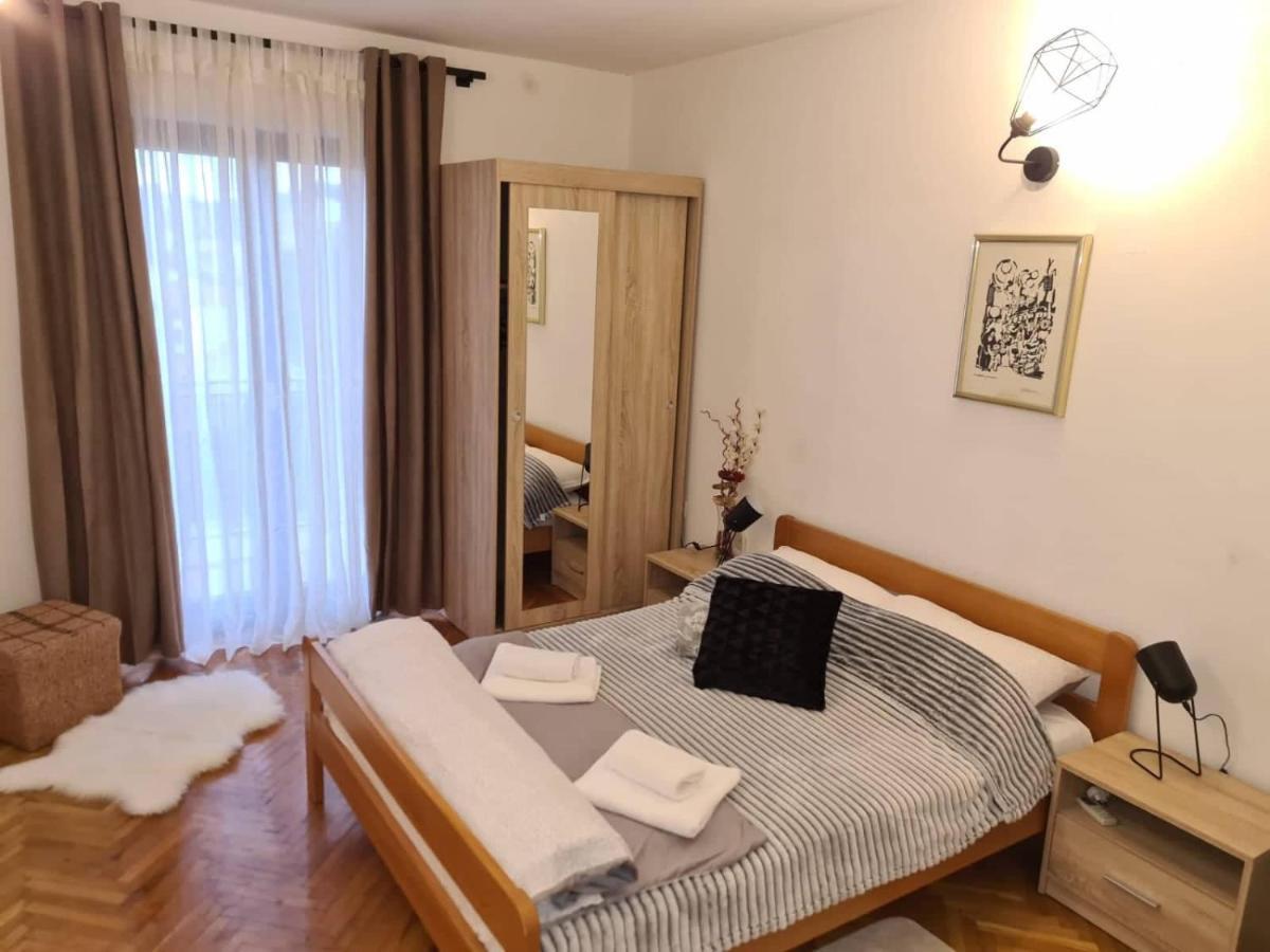 Apartments Solis, 50 M From The Sea - Jakisnica Exterior photo